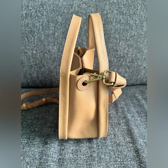 Madewell The Sydney Crossbody Bag - Earthen Sand - Picture 8 of 8